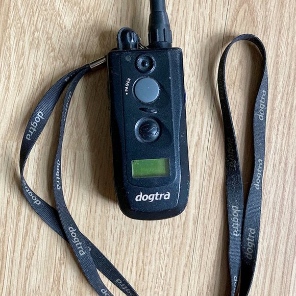 Dogtra 280NCP Platinum Remote Control Dog Training Collar - Picture 2 of 5